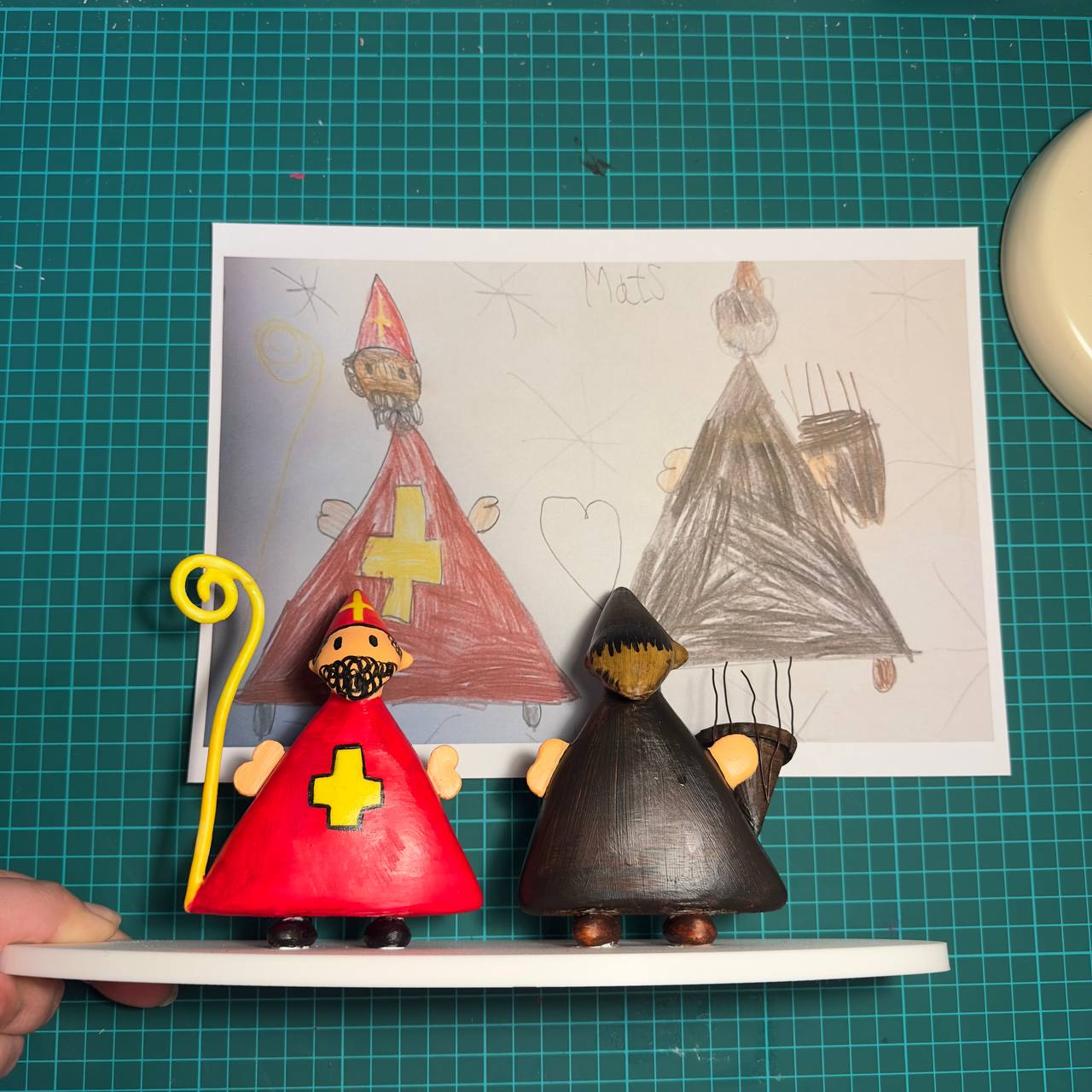 3D sculpture of child's drawing